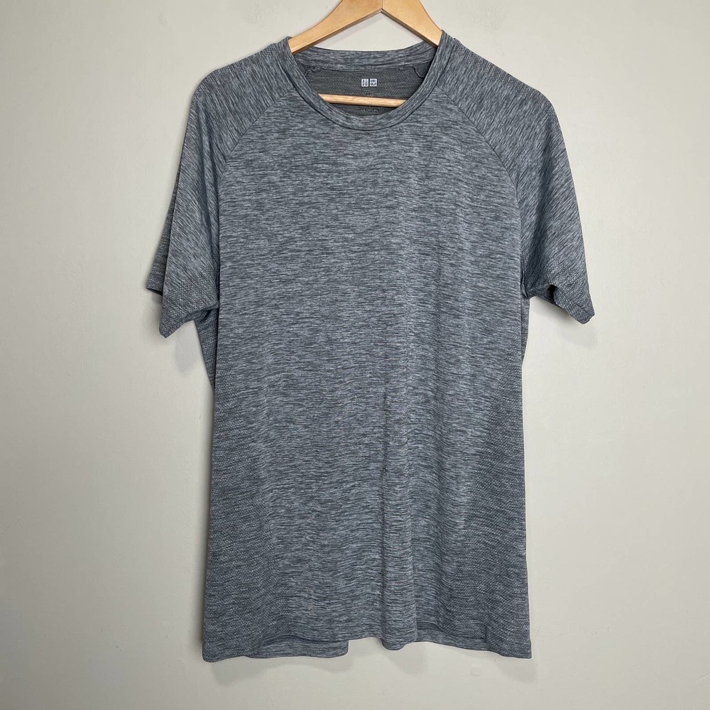 Uniqlo Quick Dry Short Sleeve Crew Neck Exercise Shirt Gray XL